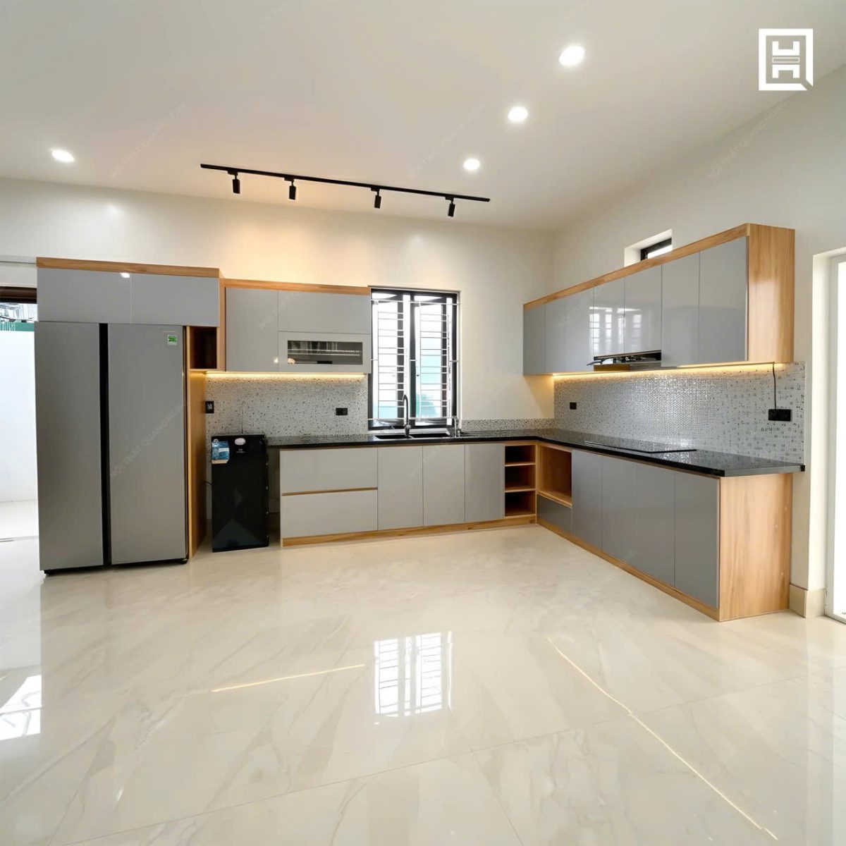 Tủ bếp Chữ L 05